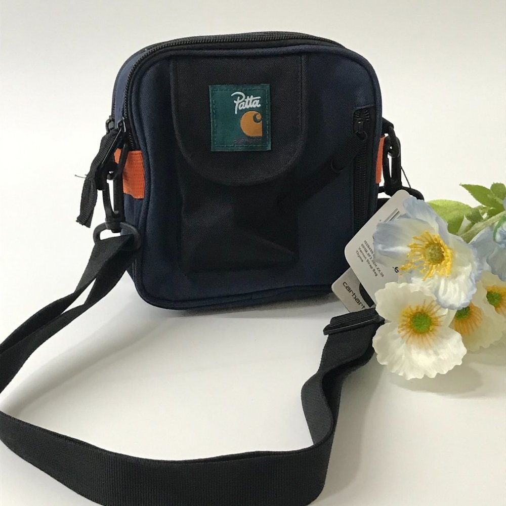 Carhartt WIP Essentials Shoulder Bag blue